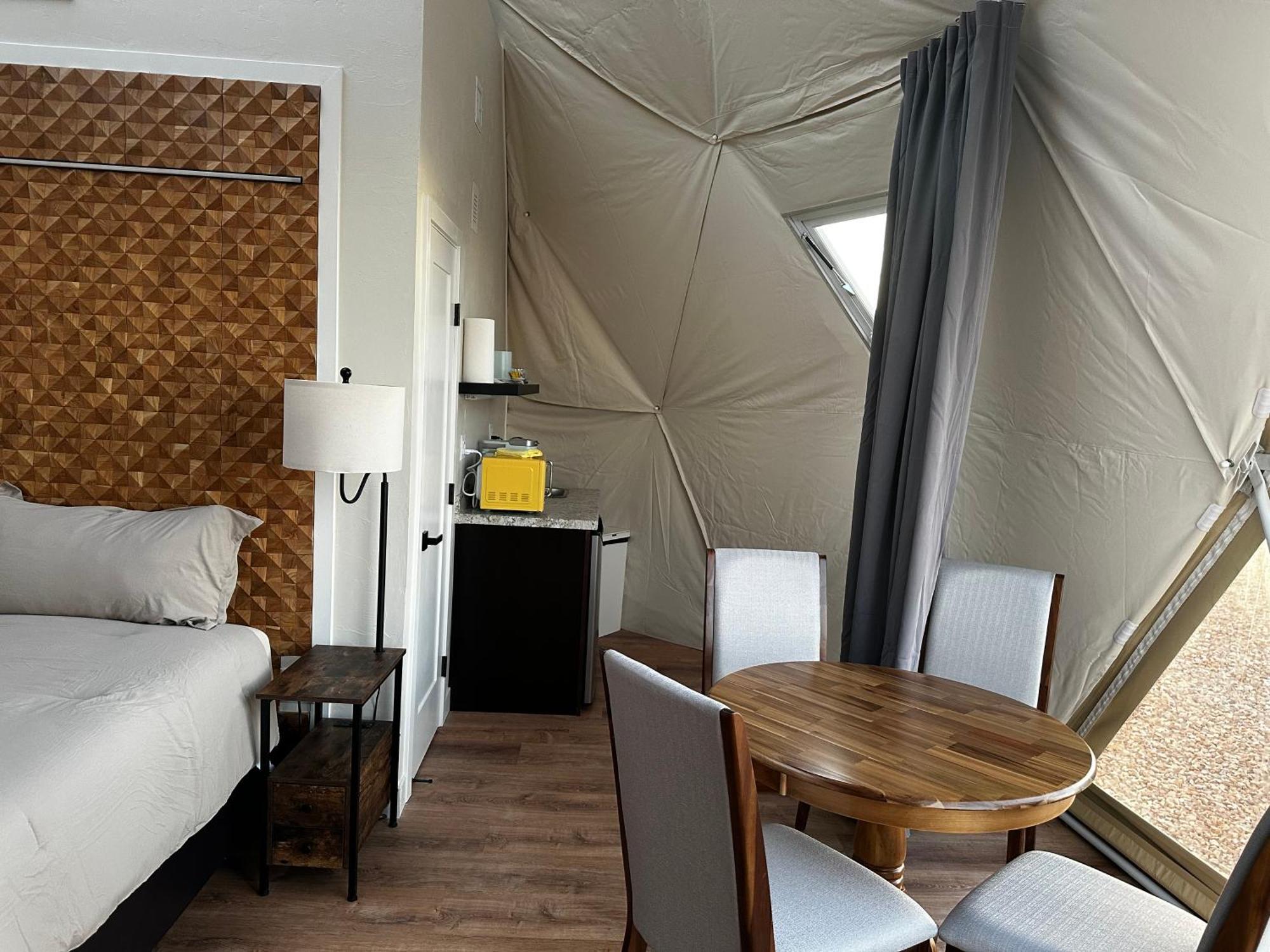 Вилла Nude Glamping Dome Уиллкокс Экстерьер фото